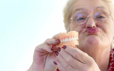 How to Remove Dentures That Are Stuck: A Comprehensive Guide